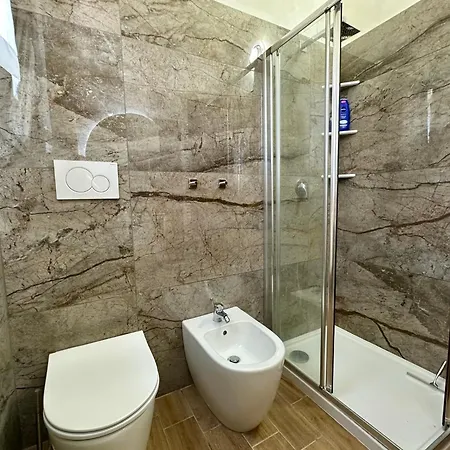 Hostdomus - Arcobaleno Apartment *