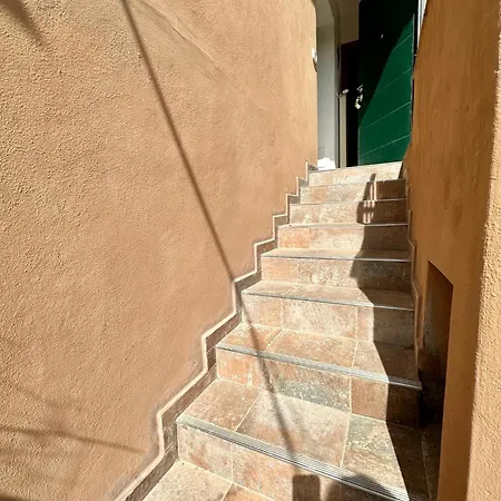 Apartment Hostdomus - Arcobaleno Bardino Vecchio