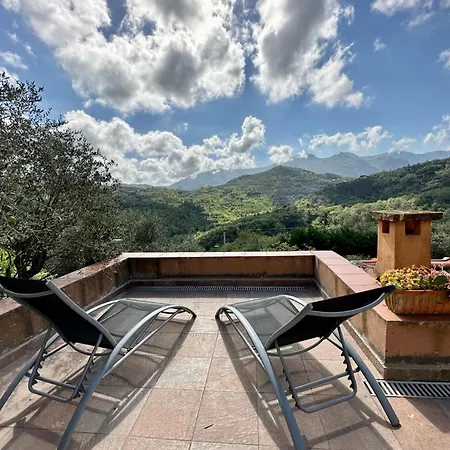 Hostdomus - Arcobaleno Bardino Vecchio
